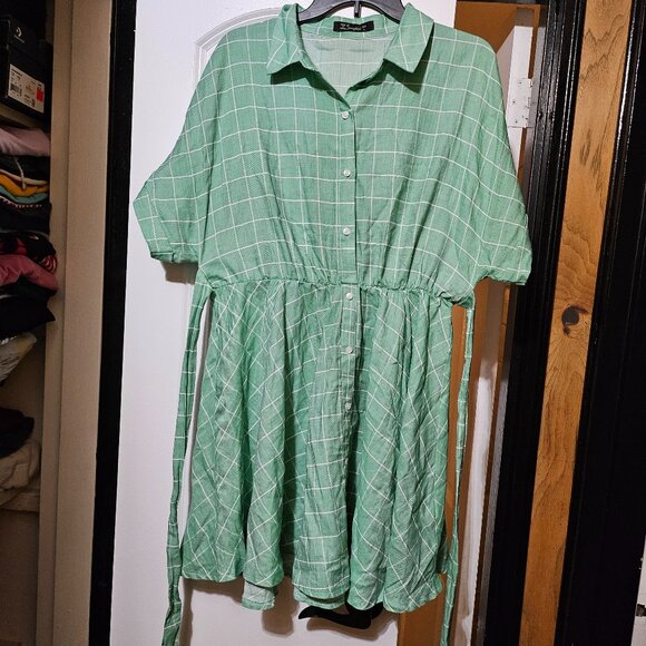 Women's Mini Flounce Dress with a Tie Waist Cinched Look - Picture 1 of 7